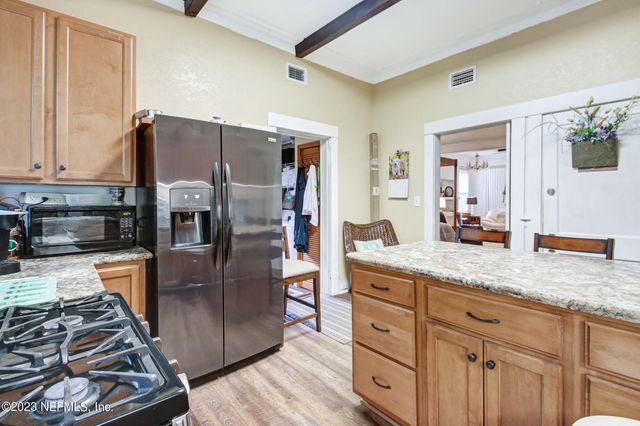 211 HWY 17, East Palatka, FL 32131