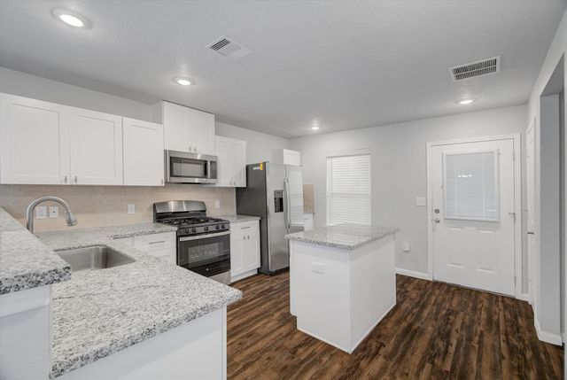 513 Hospital Street, Tomball, TX 77375