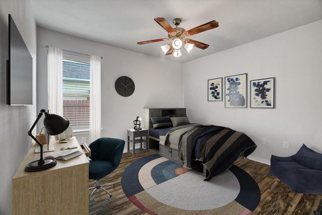 513 Hospital Street, Tomball, TX 77375