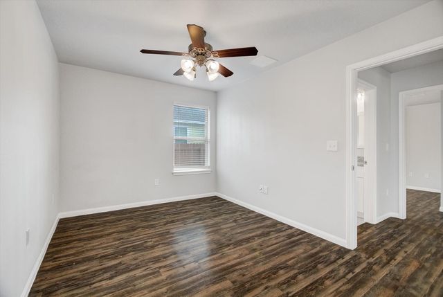 513 Hospital Street, Tomball, TX 77375