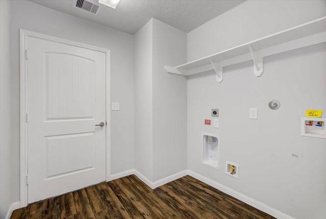 513 Hospital Street, Tomball, TX 77375