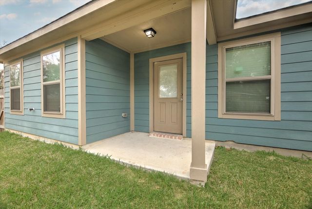 513 Hospital Street, Tomball, TX 77375