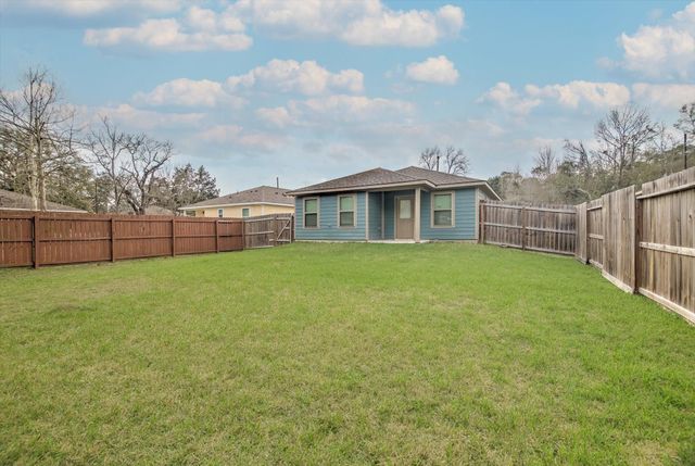 513 Hospital Street, Tomball, TX 77375