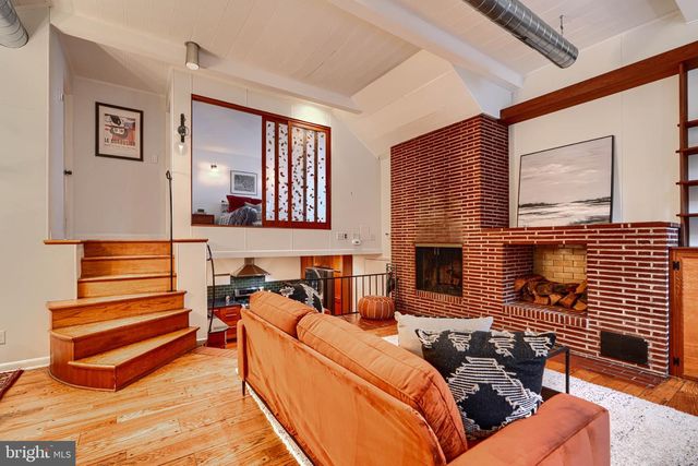 715 LOVEGROVE, Baltimore, MD 21202