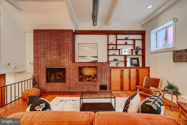 715 LOVEGROVE, Baltimore, MD 21202