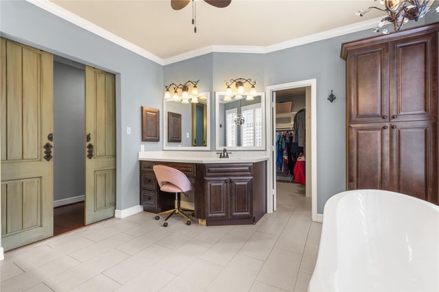 4623 Breezy Point Drive, Houston, TX 77345