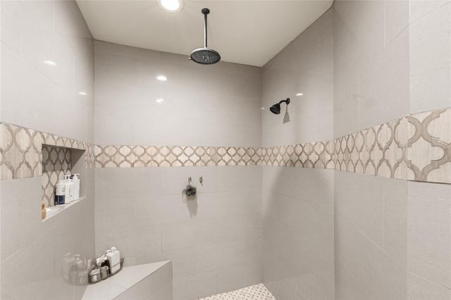 4623 Breezy Point Drive, Houston, TX 77345