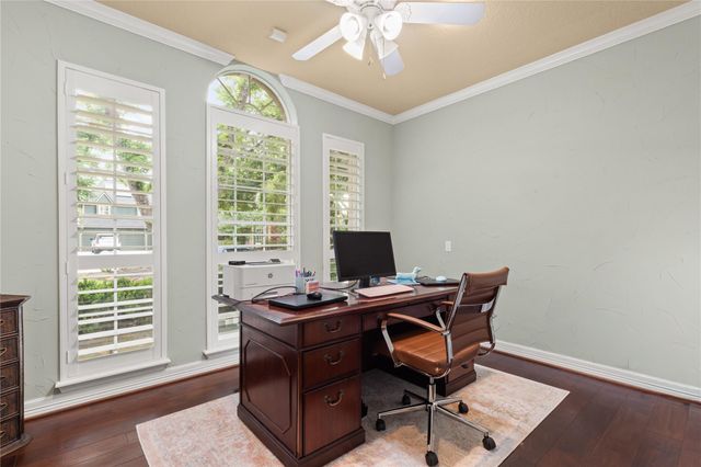4623 Breezy Point Drive, Houston, TX 77345