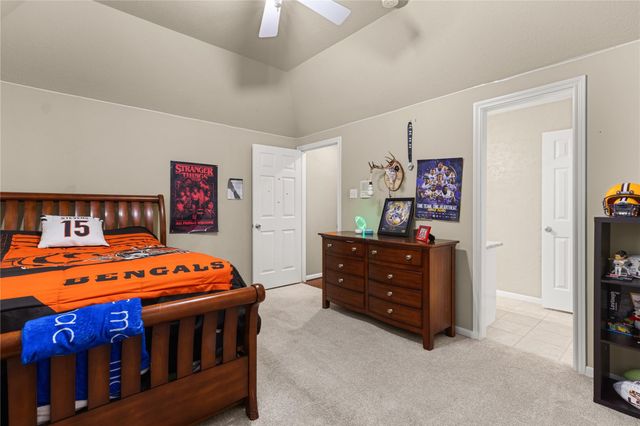 4623 Breezy Point Drive, Houston, TX 77345