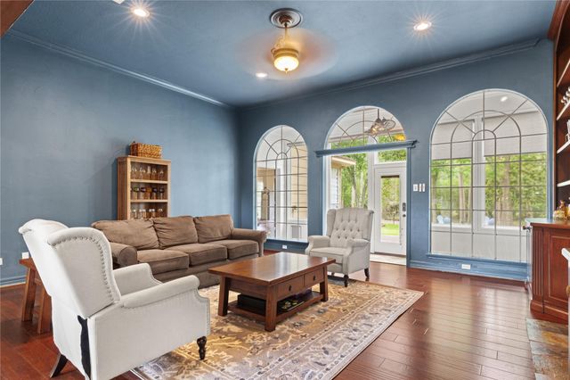 4623 Breezy Point Drive, Houston, TX 77345
