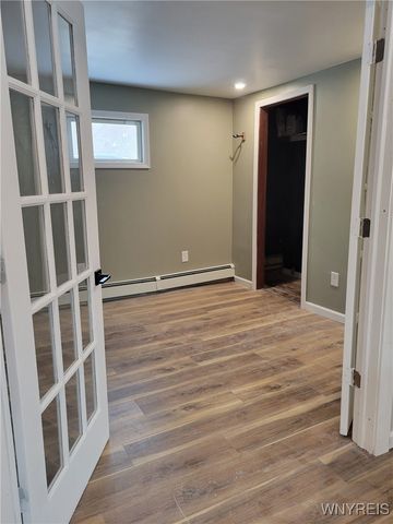 81 East Street, Buffalo, NY 14207