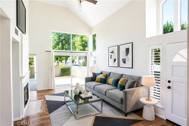 23971 Arroyo Park 82, Valencia, CA 91355