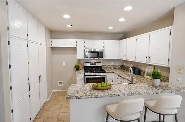 23971 Arroyo Park 82, Valencia, CA 91355