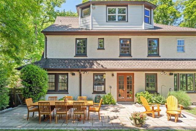 65 Wildwood Road, New Rochelle, NY 10804