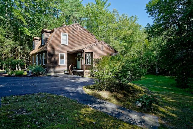 244 Ash Swamp Road, Newmarket, NH 03857