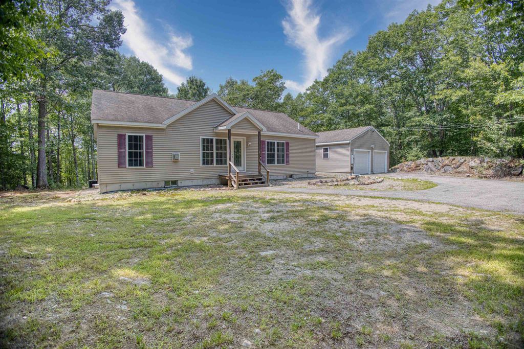 17 Wintergreen Ridge Road, Freedom, NH 03836