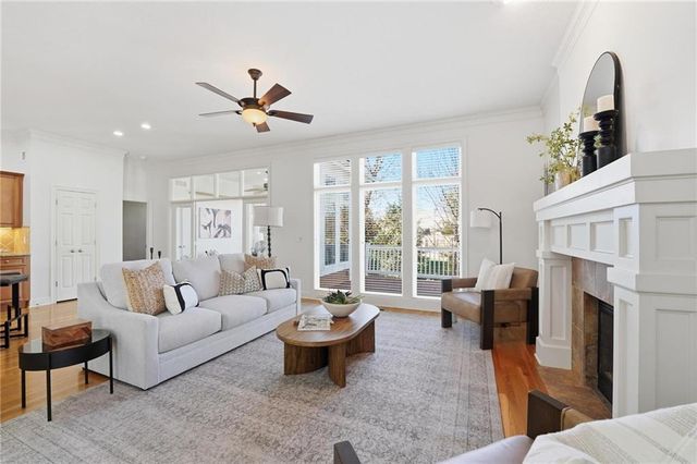 11892 S Carriage Road, Olathe, KS 66062