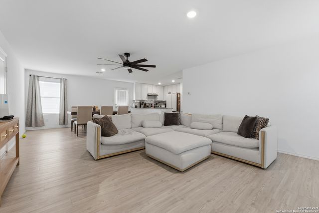 13923 Jersey Cow, San Antonio, TX 78252