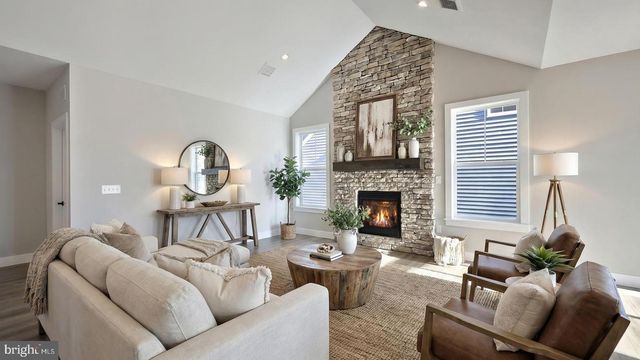 504 HAMILTON LN, Annville, PA 17003