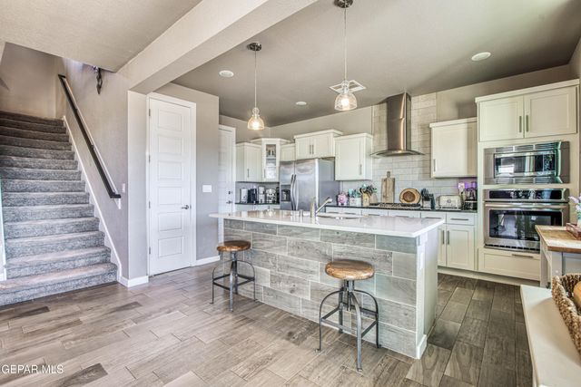 12526 Breeder Cup Way, El Paso, TX 79928