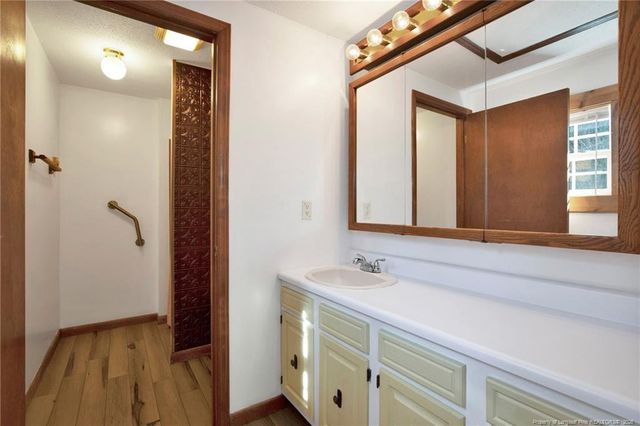 567 Johns Road, Maxton, NC 28364