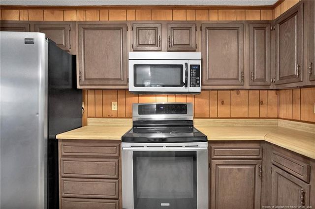 567 Johns Road, Maxton, NC 28364