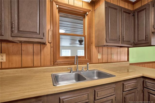 567 Johns Road, Maxton, NC 28364