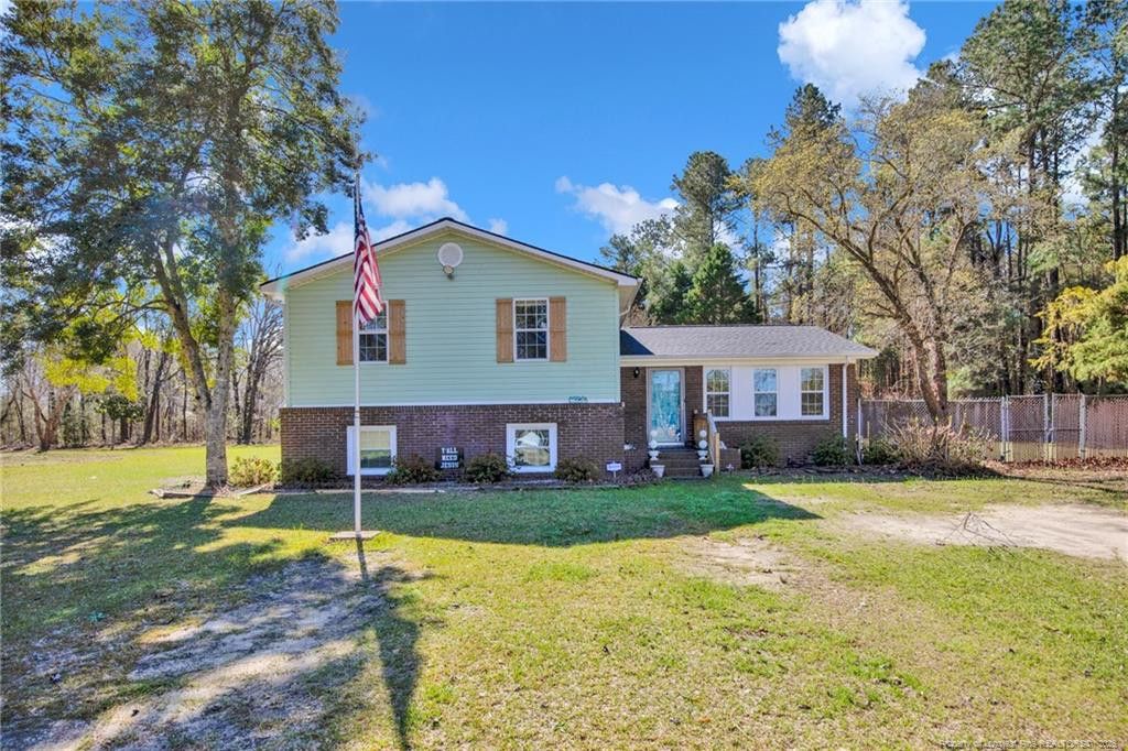 567 Johns Road, Maxton, NC 28364