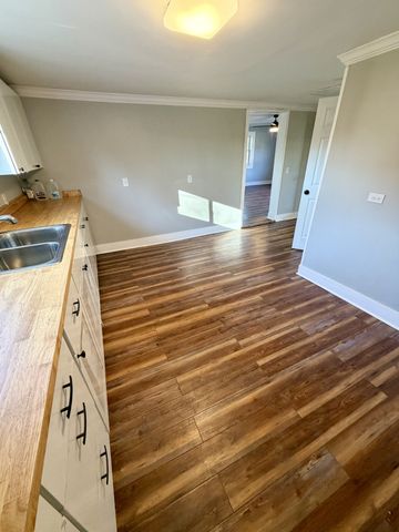 8605 Old State Route 1, New Johnsonville, TN 37134