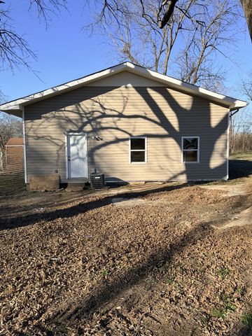 8605 Old State Route 1, New Johnsonville, TN 37134