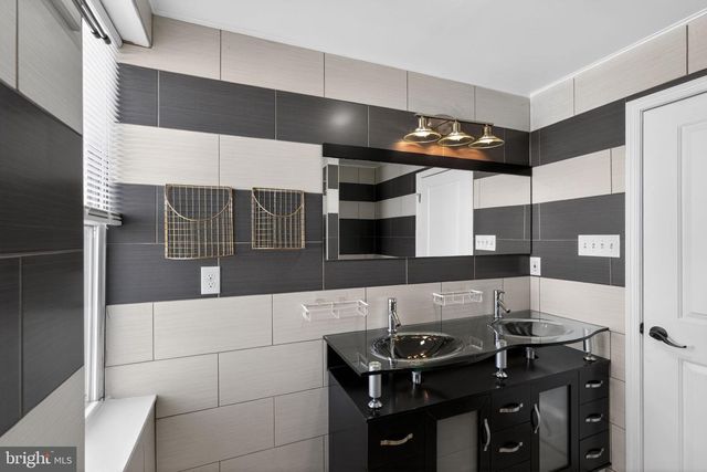 1622 S 15TH ST, Philadelphia, PA 19145