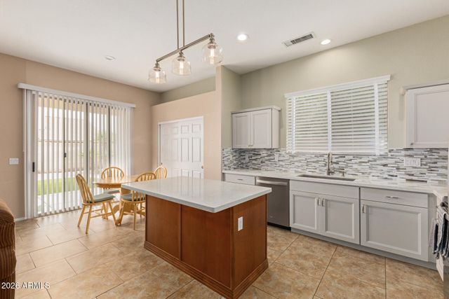 1114 W MULBERRY Drive, Chandler, AZ 85286