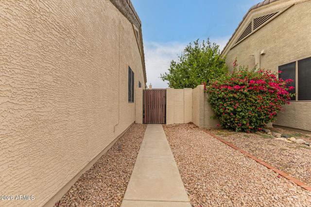 1114 W MULBERRY Drive, Chandler, AZ 85286