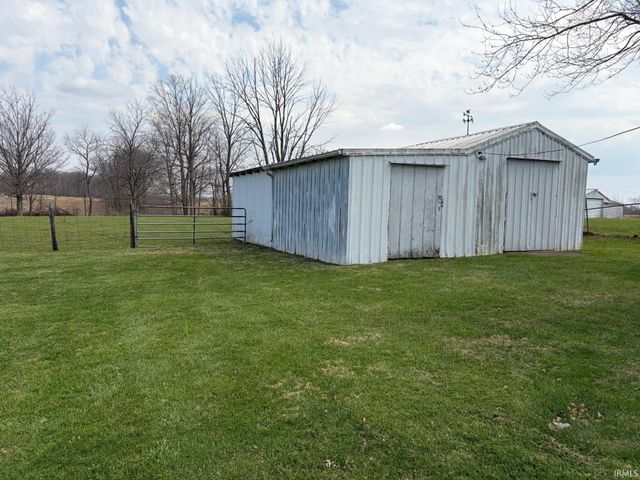 368 S County Road 325 W, New Castle, IN 47362