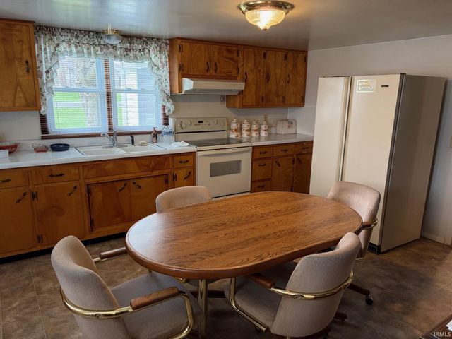 368 S County Road 325 W, New Castle, IN 47362