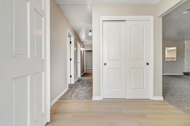 329 46th Street NW, Albuquerque, NM 87105