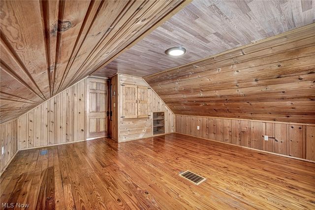 3021 Tuxedo Avenue, Parma, OH 44134