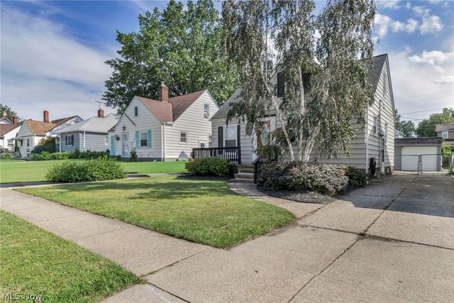 3021 Tuxedo Avenue, Parma, OH 44134