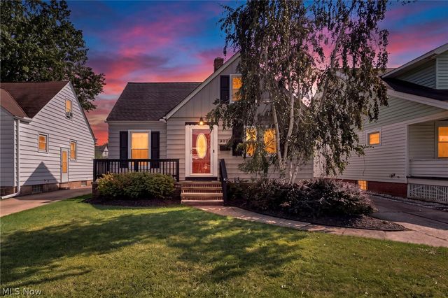 3021 Tuxedo Avenue, Parma, OH 44134