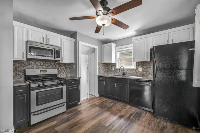 3021 Tuxedo Avenue, Parma, OH 44134