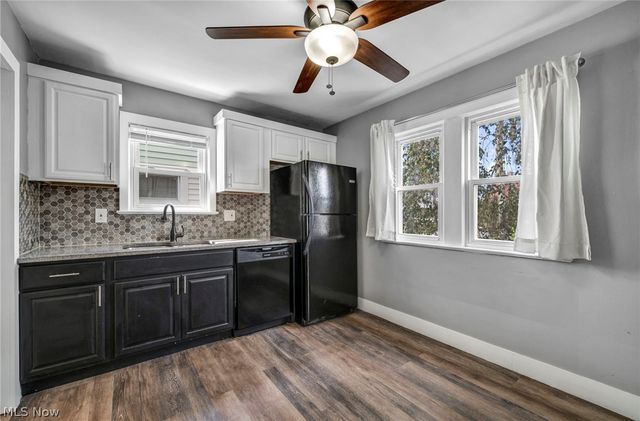3021 Tuxedo Avenue, Parma, OH 44134