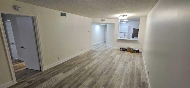 118 Lake Emerald Drive 107, Oakland Park, FL 33309