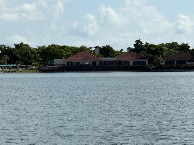118 Lake Emerald Drive 107, Oakland Park, FL 33309