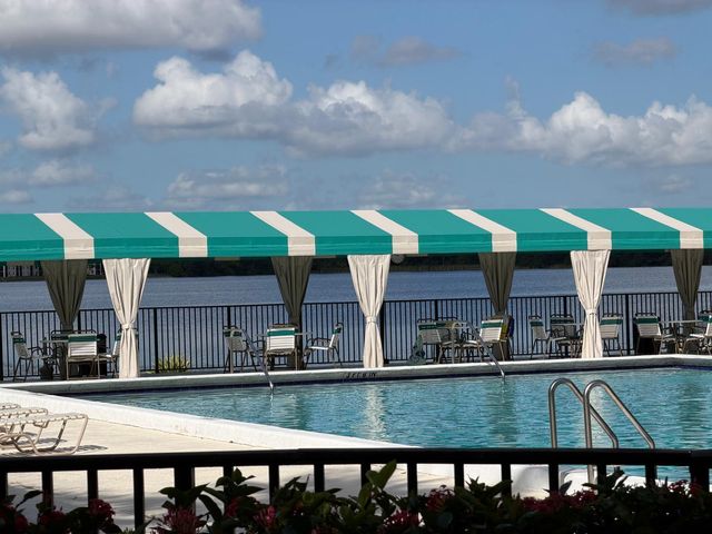 118 Lake Emerald Drive 107, Oakland Park, FL 33309