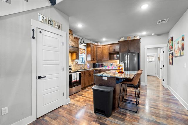 14832 N Jackson Highway, Fayetteville, AR 72704