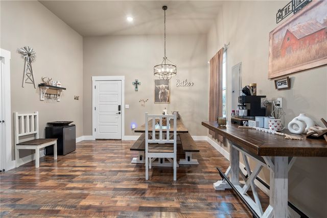 14832 N Jackson Highway, Fayetteville, AR 72704