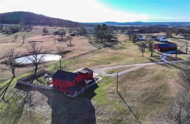 14832 N Jackson Highway, Fayetteville, AR 72704