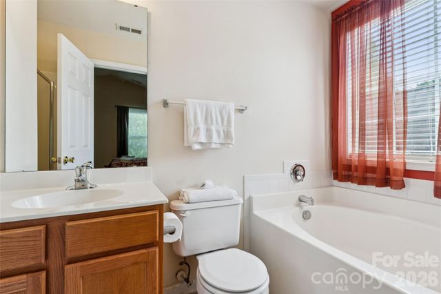 10420 Hugue Way, Charlotte, NC 28214