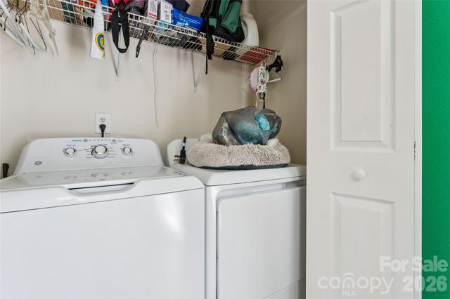 10420 Hugue Way, Charlotte, NC 28214