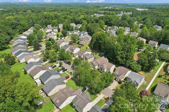 10420 Hugue Way, Charlotte, NC 28214